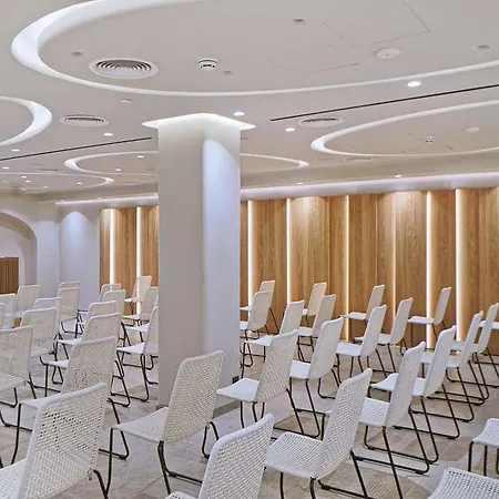 Radisson Blu Zaffron Resort, Santorini (adults Only) מלון Kamári
