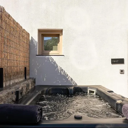 Radisson Blu Zaffron Resort, Santorini (adults Only) Hotell 5*