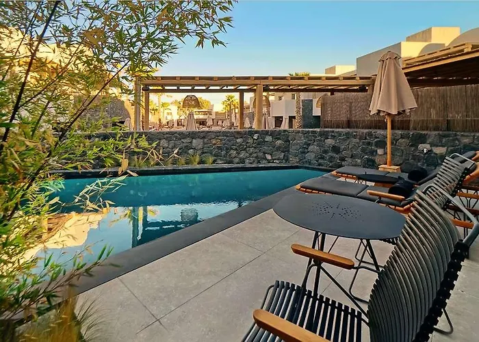 Radisson Blu Zaffron Resort, Santorini (adults Only) Hotell