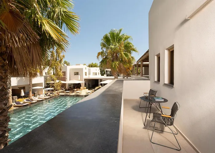 Radisson Blu Zaffron Resort, Santorini (adults Only) Hotell