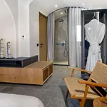 Radisson Blu Zaffron Resort, Santorini (adults Only) Ξενοδοχείο Καμάρι