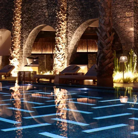 Radisson Blu Zaffron Resort, Santorini (adults Only)