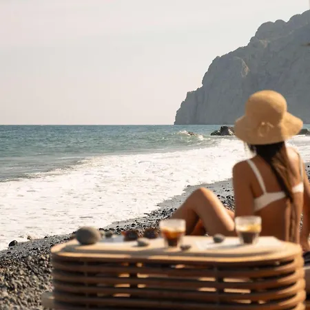 Radisson Blu Zaffron Resort, Santorini Kamári