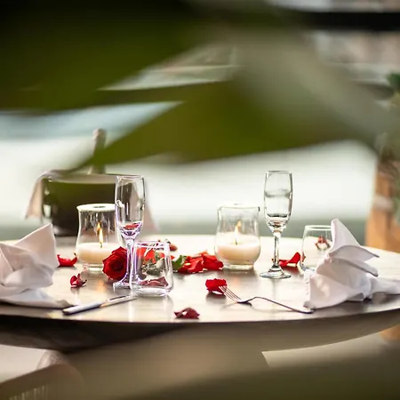 Radisson Blu Zaffron Resort, Santorini (adults Only) Kamari (Santorini)