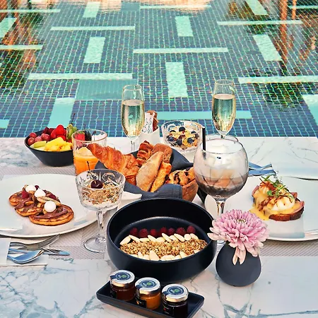 ホテル Radisson Blu Zaffron Resort, Santorini (adults Only)