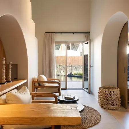 ホテル Radisson Blu Zaffron Resort, Santorini (adults Only) Kamári