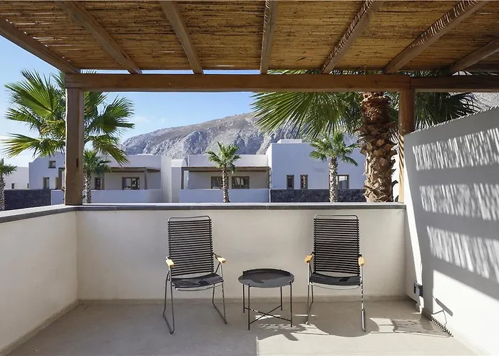 Ξενοδοχείο Radisson Blu Zaffron Resort, Santorini (adults Only) 5*