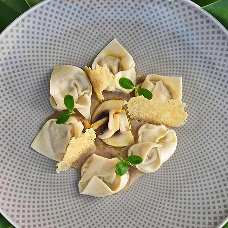 Radisson Blu Zaffron Resort, Santorini (adults Only) 5* Kamári