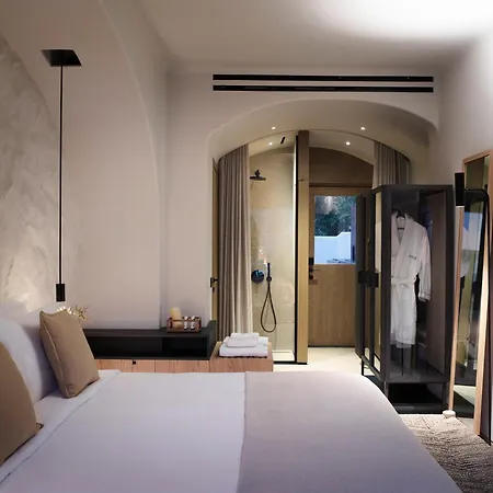 Radisson Blu Zaffron Resort, Santorini (adults Only)