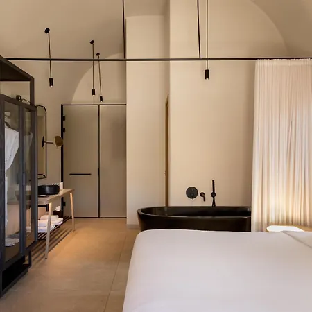 Radisson Blu Zaffron Resort, Santorini (adults Only)