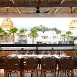 Radisson Blu Zaffron Resort, Santorini (adults Only) 5* Kamári