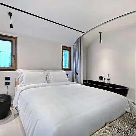 Radisson Blu Zaffron Resort, Santorini (adults Only) Hotell